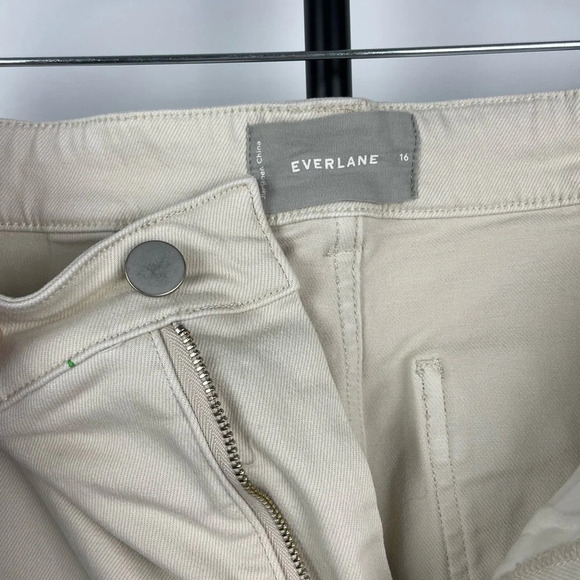Everlane Cream Khaki Cropped Slim Short Chino Pants - Picture 7 of 8